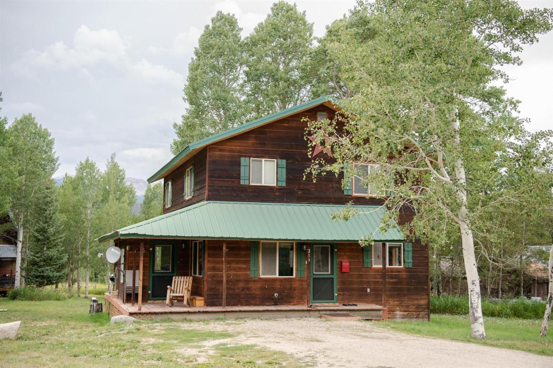 Alpine Star Lodge West Yellowstone Exterior photo